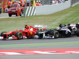 Alonso e Maldonado duellano (Getty Images)
